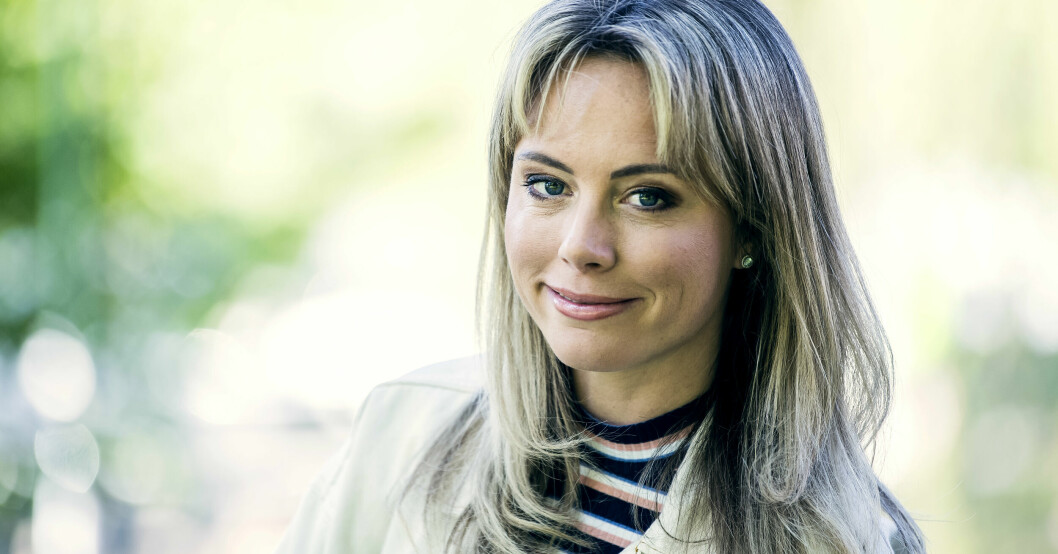 Carolina Neurath fick ett samtal från sin chef efter att ha lagt ut ett hånfullt inlägg på Instagram om Jenny Strömstedt.