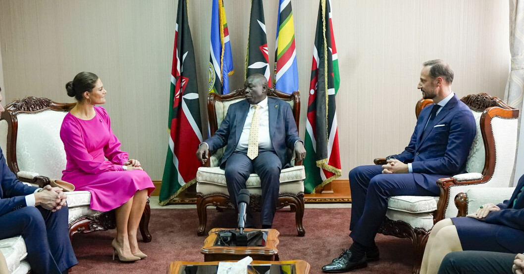 Vitoria och Haakon har också träffat vicepresident Rigathi Gachagua i Nairobi. Kronprinsessan Victoria och kronprins Haakon träffar vicepresident Rigathi Gachagua