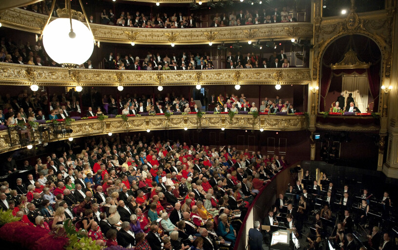 Det kommer bli festligt och fullsatt på Det Kongelige Teater! Det Kongelige Teater i Köpenhamn