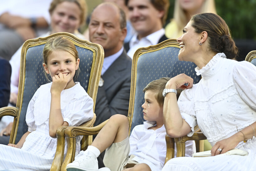 BORGHOLM 2021-07-14 Prinsessan Estelle, kronprinsessan Victoria och Prins Oscar p Borgholms slottsruin i samband med firandet av kronprinsessan Victorias fdelsedag.. Foto: Mikael Fritzon / TT 62360 estelle oscar victoriadagen