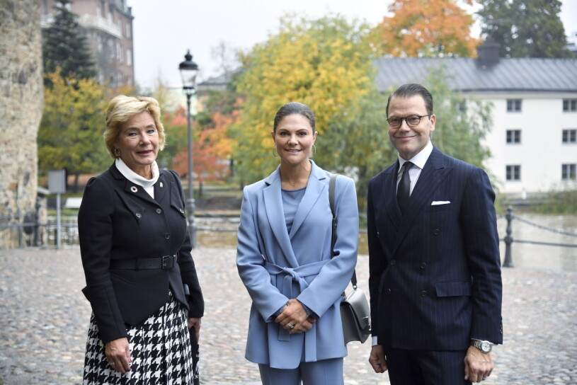 Landshövding Maria Larsson med sina kungliga gäster. Kronprinsessan Victoria Prins Daniel Landshövding Maria Larsson Länsbesök Örebro