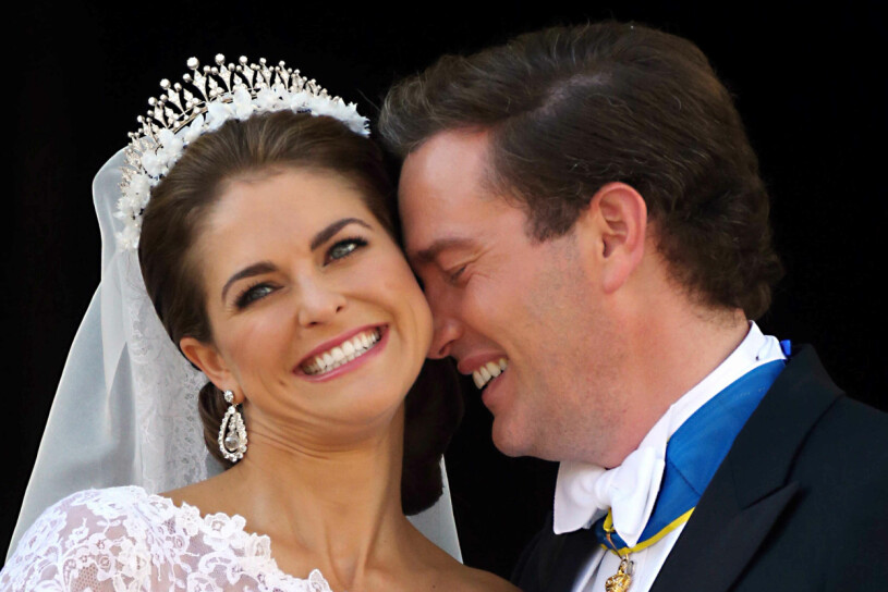 Chris, mitt i känslostormen. Prinsessan Madeleine och Chris O’Neill på sin bröllopsdag