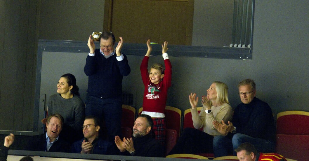 Anna Westling och maken Mikael Söderström dök upp bredvid sin kungliga familj i Gävle Arena, 2019. Kronprinsessan Victoria, prinsessan Estelle, prins Daniel, Olle Westling och Daniels syster Anna Westling Söderström med make Mikael Söderström