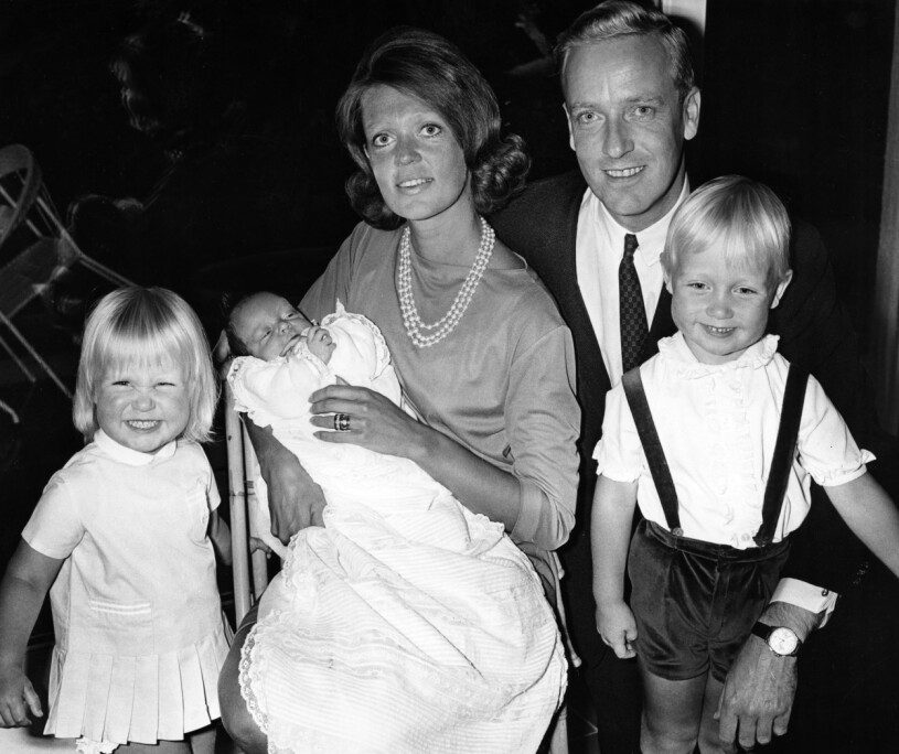 Birgitta och Hansi 1966 med Désirée, Carl Christian och nyfödde lille Hubertus.