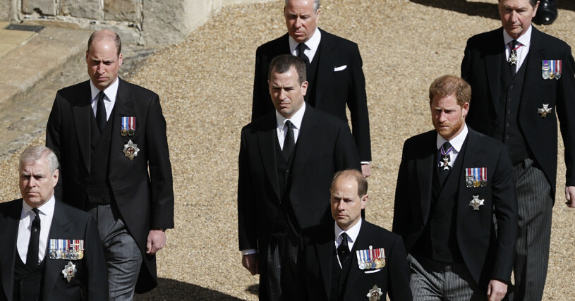 William och Harry möttes igen för prins Philips begravning. prins william harry