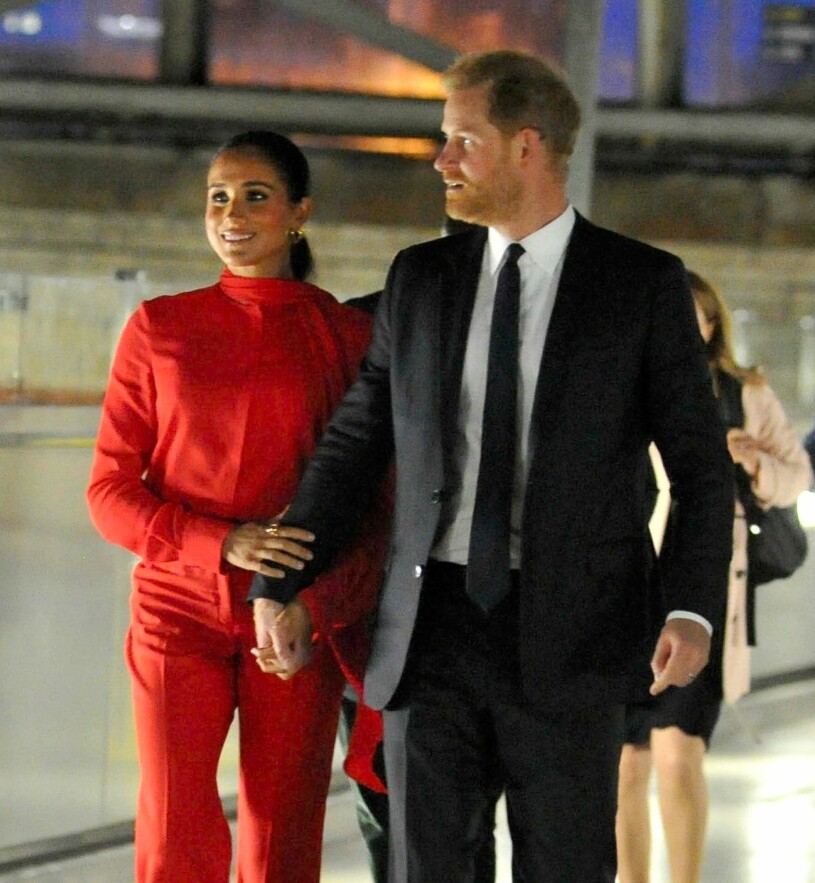 Britterna har sin analys klar: Det är Meghan som bestämmer var skåpet ska stå. Meghan Markle och prins Harry