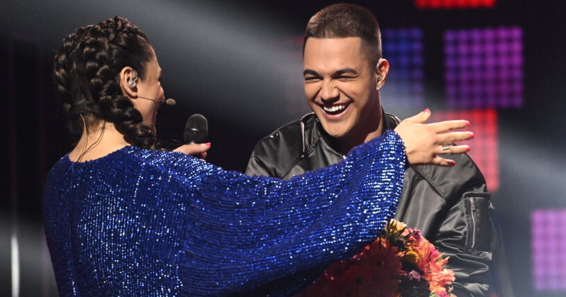 Liamoo fick blommor av Oscar Zias sidekick Farah Abadi efter att ha gått direkt till final, men mycker mer än så blev det inte. Liamoo i Melodifestivalen