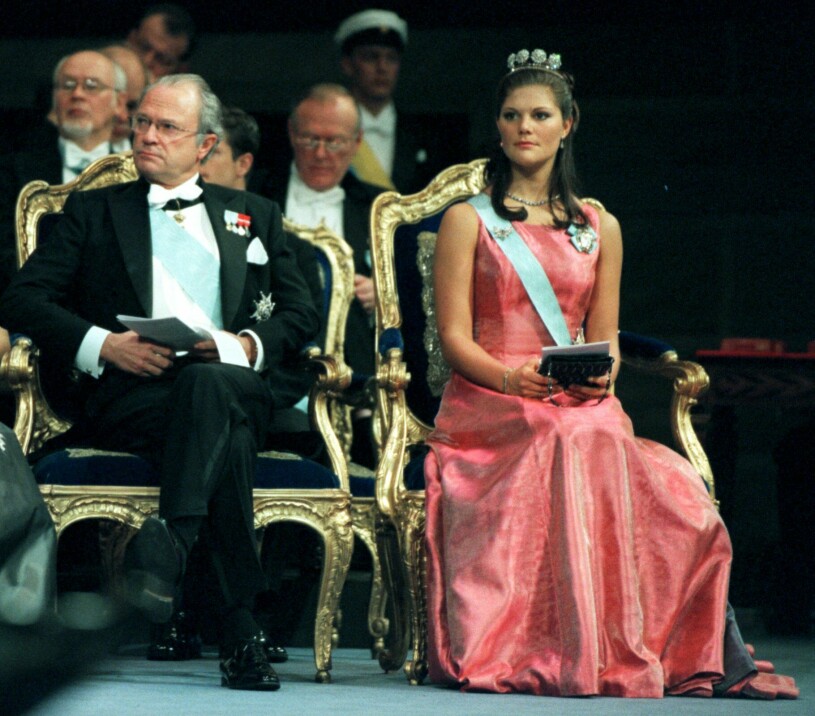 Kronprinsessan Victoria i en kreation från svenska Lars Wallin, 2000. Kronprinsessan Victorias Nobelklänning 2000