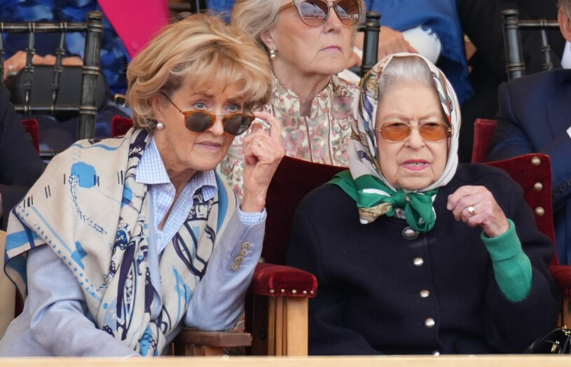 Drottning Elizabeth och lady Penny, förenade i sorgen efter prins Philip. Trots skvallret om det kungliga triangeldramat. Lady Penny med drottning Elizabeth 2022
