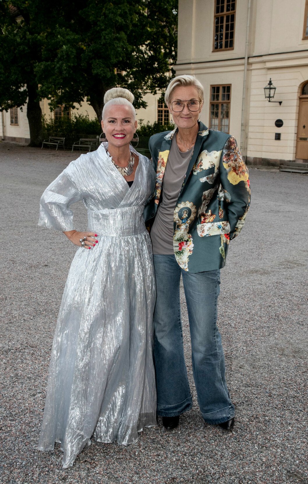 Det skimrade snyggt om Maria Kessling! Här med Christel Willers. Det skimrade snyggt om Maria Kessling! Här med Christel Willers.