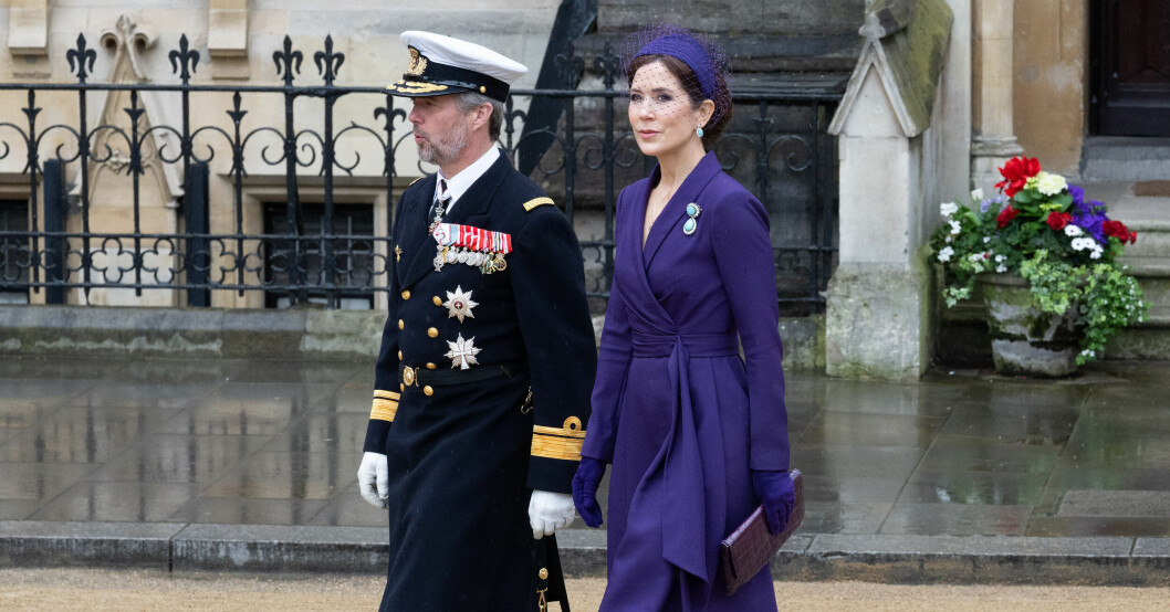 Kronprins Frederik landade tidigt på fredagsmorgonen så att han kunde vara nära Mary och barnen på sin stora dag. Kronprins Frederik och kronprinsessan Mary