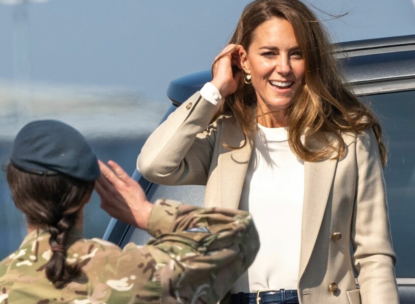 Kates comeback. Kate Middleton Hertiginnan Catherine