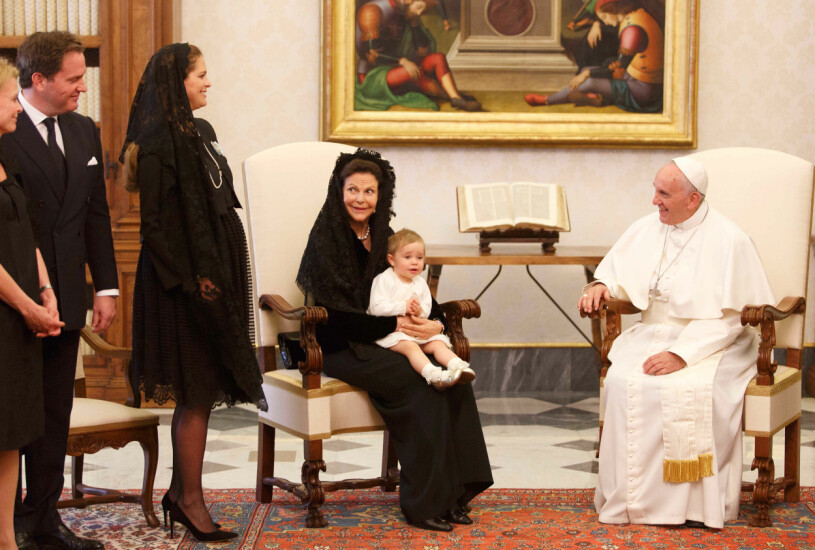 Tre kungligheter och en påve! Chris O'Neill, drottning Silvia, prinsessan Leonore och påve Francis