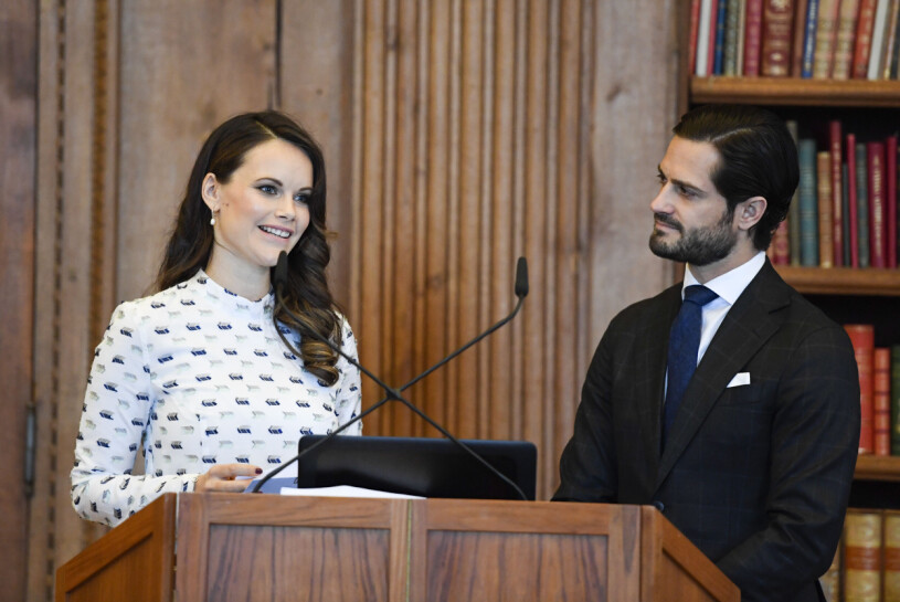 Prinsessan Sofia och prins Carl Philip närvarar vid ett symposium inom dyslexi - "olikheter lika med styrkor" på Slottet.