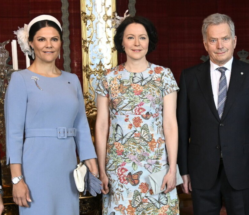 Kronprinsessan med president Sauli Niinistö inför lunchen på Kungliga slottet. Kronprinsessan Victoria med Finlands president Sauli Niinistö och hans fru Jenni Haukio