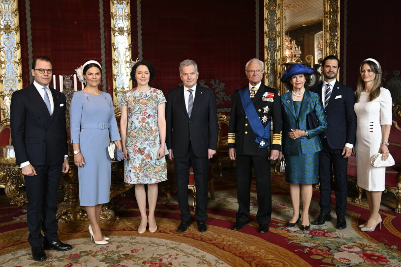 Klockan 13.00 bjöd kungaparet på privat lunch i Prinsessan Sibyllas våning. statsbesöket från Finland 2022
