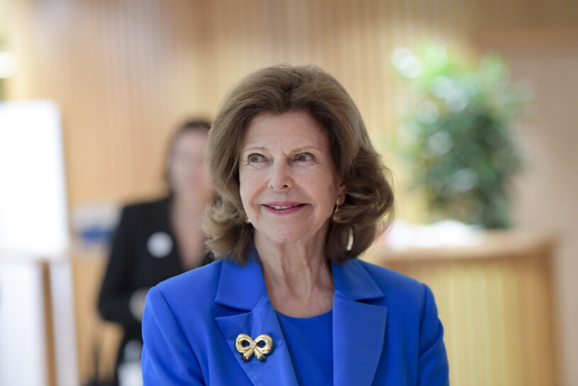 Drottningen befinner sig i Berlin under helgen. Drottning Silvia vid prisutdelningen av Childhoodpriset på torsdagskvällen. Priset lanserades av World Childhood Foundation 2019.