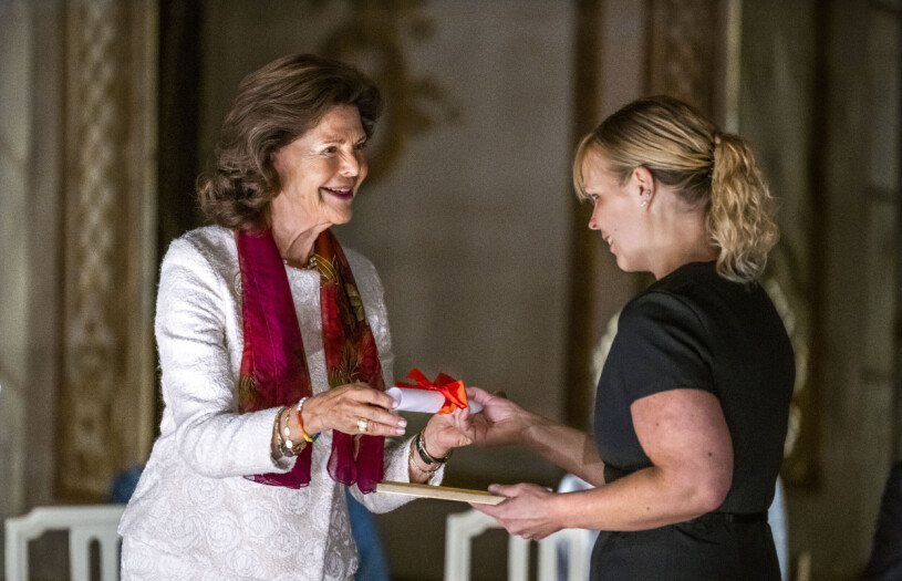 Drottning Silvia vid Silviahemmets diplomeringsceremoni på Drottningholms slottsteater