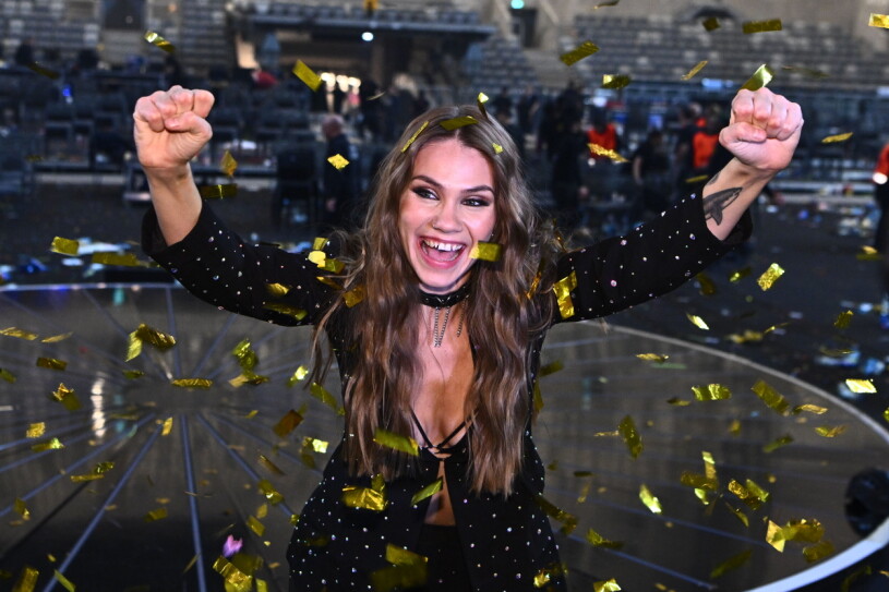 Nike Sellmar är vinnaren av Idol 2022! Nike Sellmar vinner fredagskvällens final i Idol i Tele2 Arena.