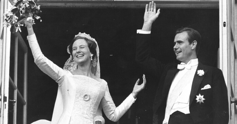 Drottning Margrethe och Prins Henrik på Amalienborgs balkon efter deras bröllop 1967