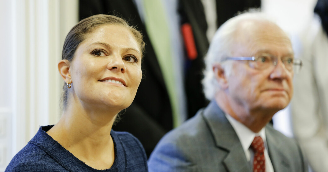 Victoria är van vid hennes pappas ibland inte så genomtänka uttalanden. Victoria och Carl Gustav