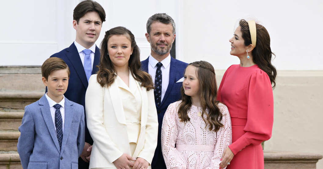 Kronprinsparet går in i en ny vardag med alla barnen samlade under samma tak igen. Danska kronprinsfamiljen