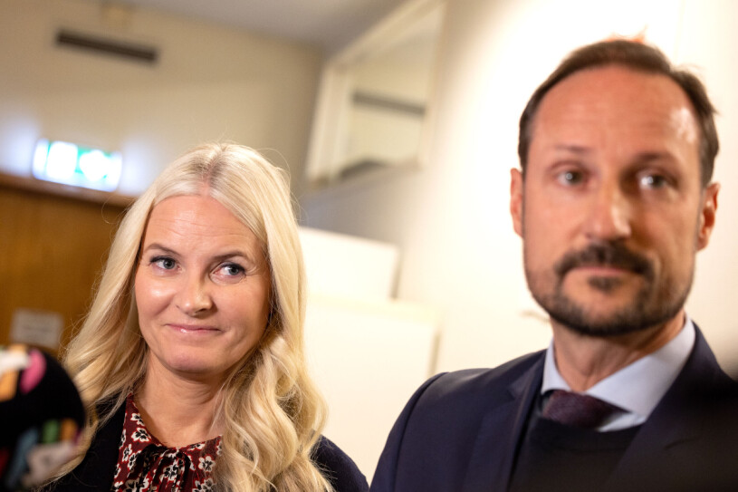 Norges kronprinspar vill riva en fullt fungerande byggnad – och möter arga reaktioner. Kronprinsessan Mette-Marit och kronprins Haakon