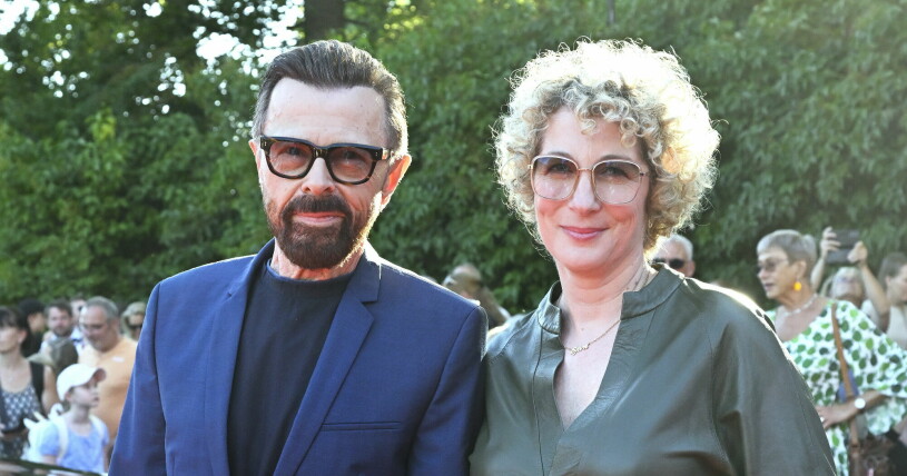 Björn Ulvaeus dök upp med nya kärleken Christina Sas under premiären av Pippi på cirkus. Björn Ulvaeus och Christina Sas