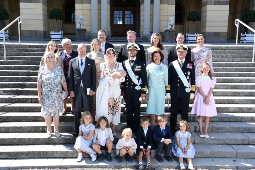 Kungafamiljen samlades för prins Julians dop. Kungafamiljen på prins Julians dop