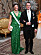 Kronprinsessan Victoria i grön paljettklänning och prins Daniel vid Nobelmiddagen på slottet 2022
