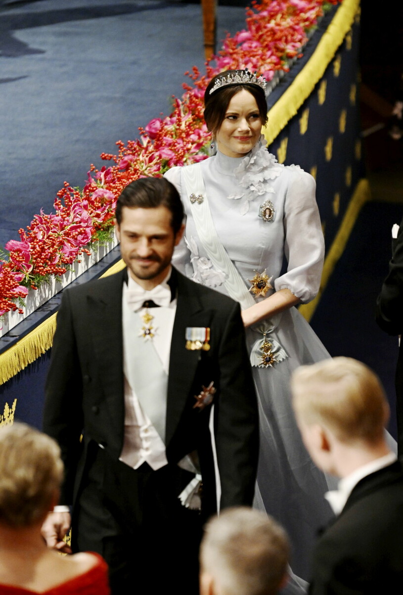 Prinsessan Sofia fullkomligt strålar i sin Nobelklänning. Prinsessan Sofias Nobelklänning 2022
