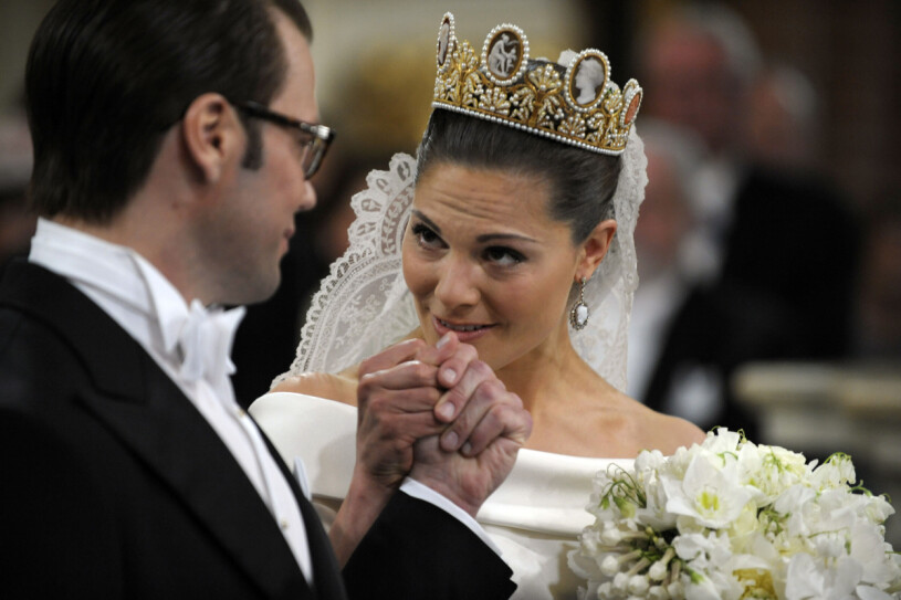 Kronprinsessan Victoria i kamédiademet vid bröllopet 2010