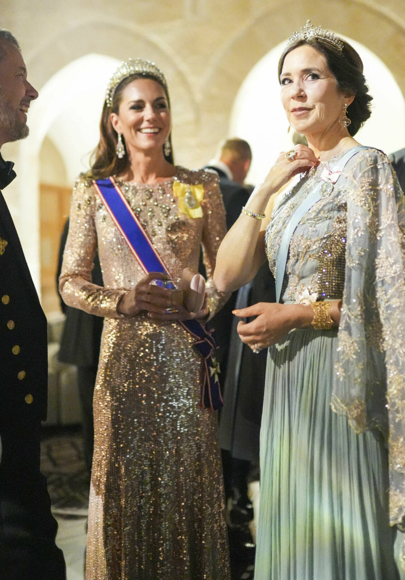 Prinsessan Kate och kronprinsessan Mary på bröllop i jordanska kungafamiljen 2023