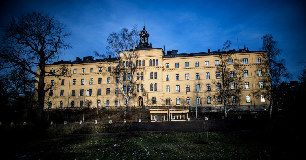 Elitskolan Campus Manilla ligger nära hemmet på Djurgården och är ett naturligt val för Julian och hans bröder.