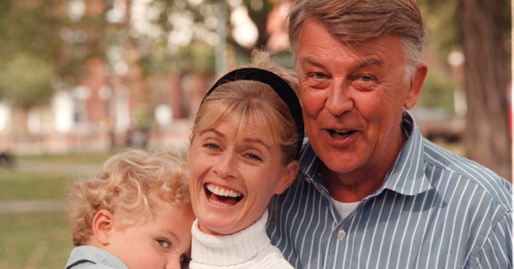 Sven-Bertil Taube med sin fru Mikaela och son Felix. Foto: