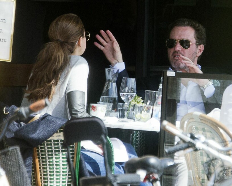 Prinsessan Madeleine och Chris O’Neill vid ett lunchbord på restaurang Strandvägen 1. Prinsessan Madeleine och Chris O’Neill under en lunch på restaurang Strandvägen 1 i Stockholm