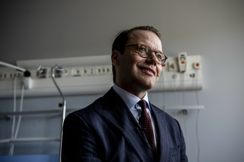 Prins Daniel lever med sin pappa Olles njure och transplantationsfrågan och de njursjukas situation är två av de frågor som han brinner för allra mest.