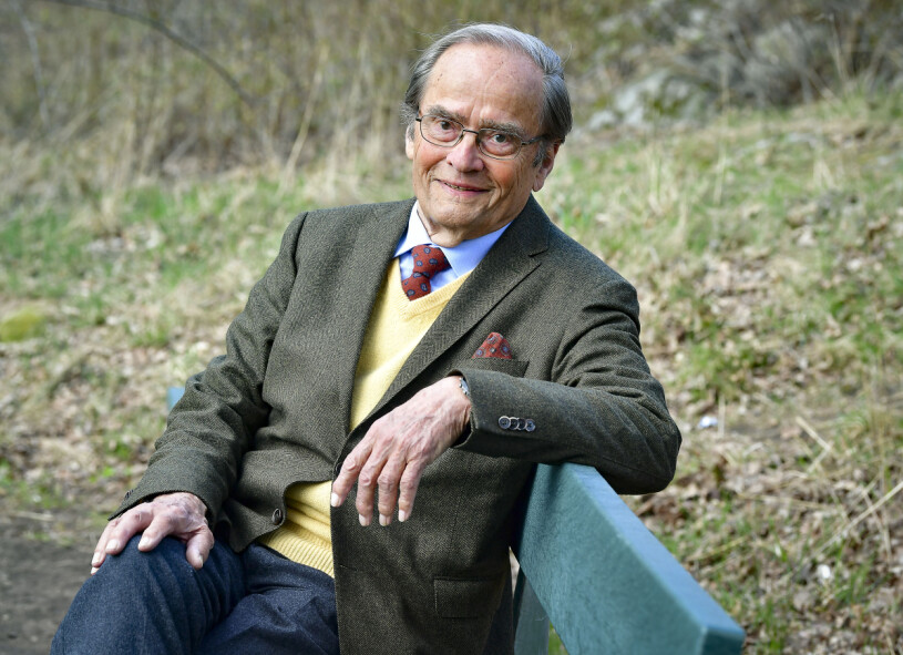 Arne Ljungqvist, professor och i 35 år kabinettskammarherre vid hovet, dock ej längre tjänstgörande. Arne Ljungqvist professor kabinettskammarherre känd för sitt arbete i dopingfrågan