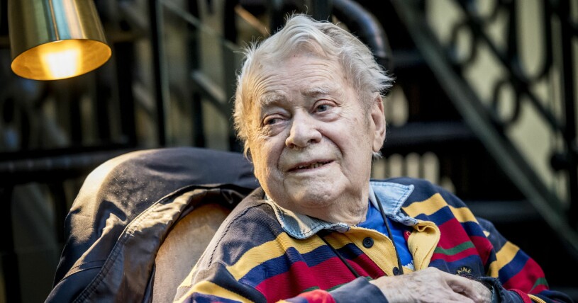Lasse Lönndahl gick bort den 26 december. Han blev 94 år gammal och sörjdes av ett helt musikland. Lasse Lönndahl