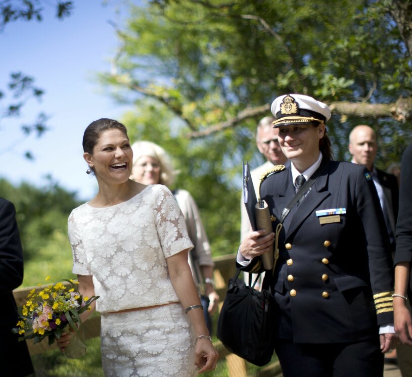 Kronprinsessan Victoria gillar Götet! Och nu blir hon ett av dragplåstren på 400-årskalaset. Kronprinsessan Victoria med sin adjutant