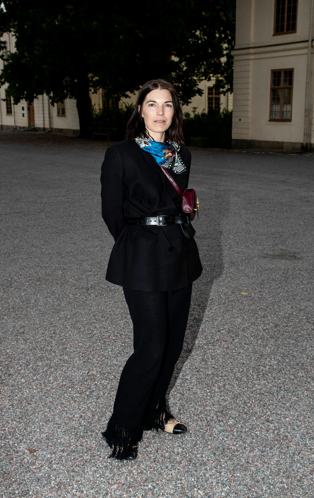 I sobert svart minglade Nina Lindvall. I sobert svart minglade Nina Lindvall.