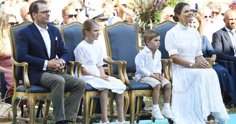 Prins Daniel, prinsessan Estelle, prins Oscar och kronprinsessan Victoria på Victoriadagen