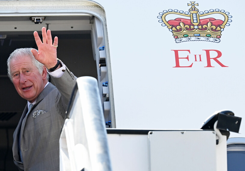 Den brittiska motsvarigheten till det svenska statsplanet uppges alltid ha blodprodukter ombord som är anpassade till den kungliga passagerarens blodgrupp. Här kung Charles. Kung Charles på det brittiska statsplanet