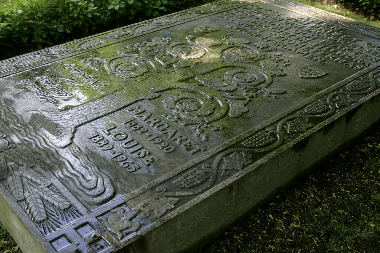 Gamle kungens grav på Kungliga Begravningsplatsen i Solna