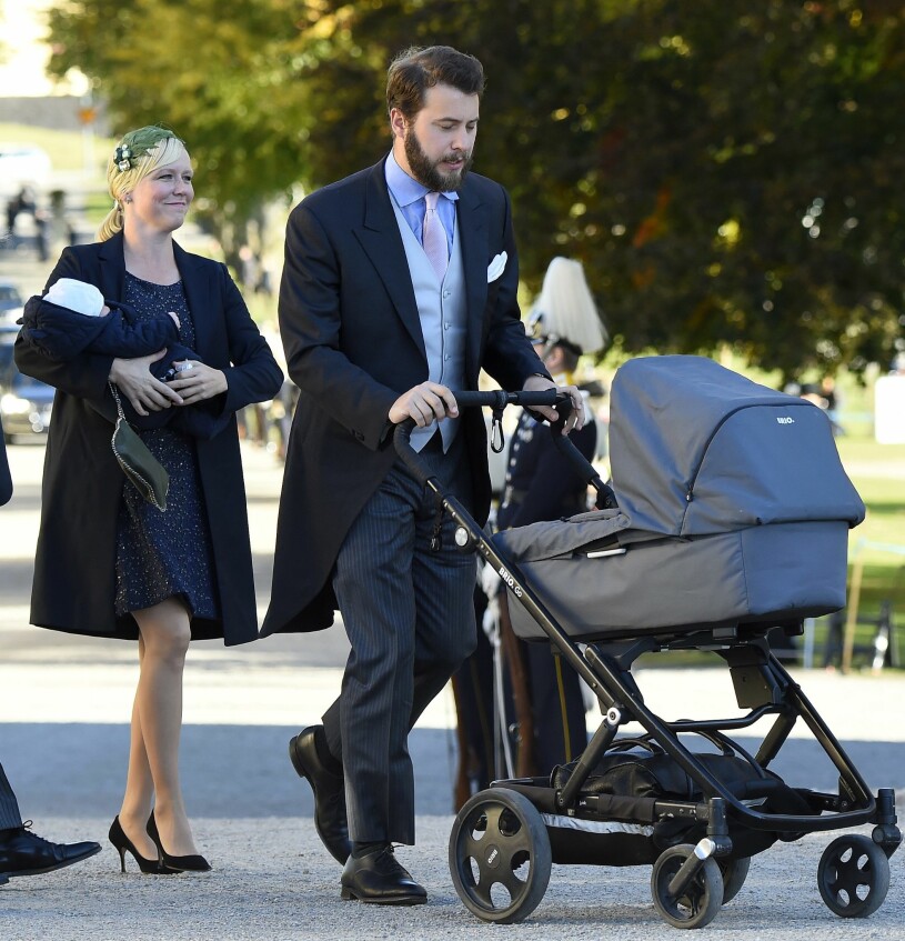 Prinsessan Christinas son Victor Magnuson är numera småbarnspappa själv. Här med sin fru Frida. Prinsessan Christinas son Victor Magnuson Frida Magnuson