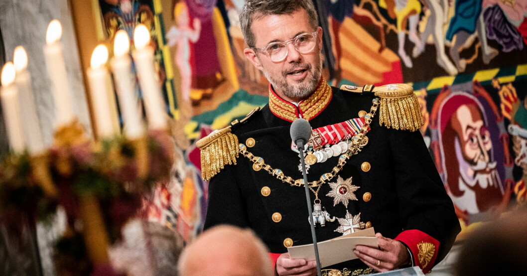 Kronprins Frederik höll ett tal som berörde drottning Margrethe. Kronprins Frederik