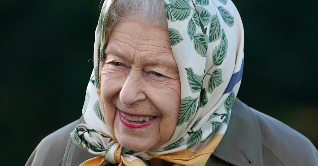 Drottning Elizabeth som hon ser ut till vardags. Drottning Elizabeth sjalett scarf