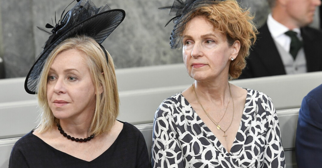 Chris halvsystrar Karen O'Neill och Annalisa O'Neill gästade också prinsessan Adriennes dop.