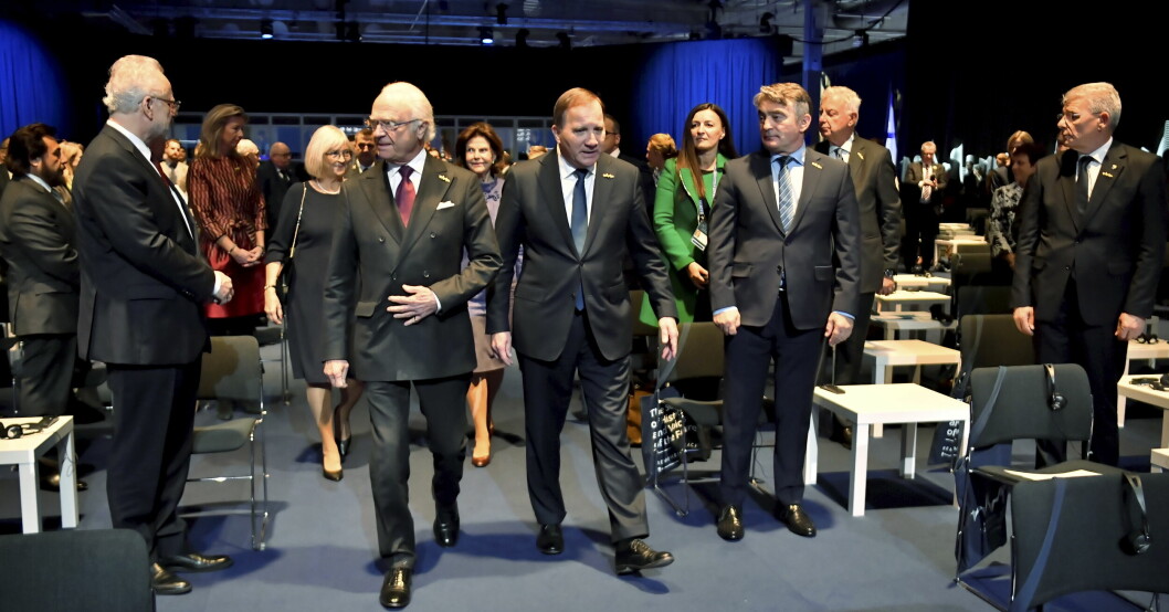 Kung Carl Gustaf och statsminister Stefan Löfven anländer till Malmöforumet. Kung Carl Gustaf och Stefan Löfven