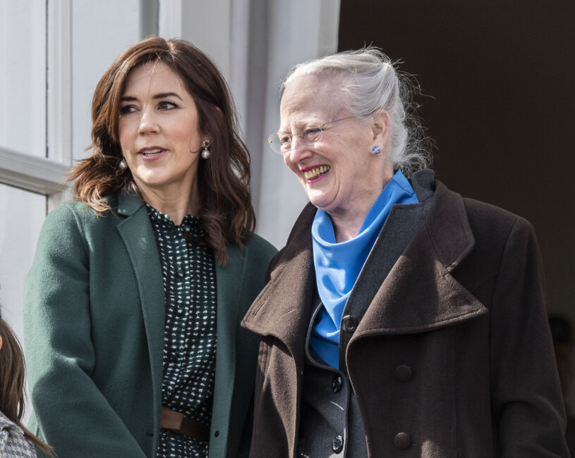 Uppdraget går till Mary, trots att hon ”bara” är ingift. Kronprinsessan Mary Drottning Margrethe